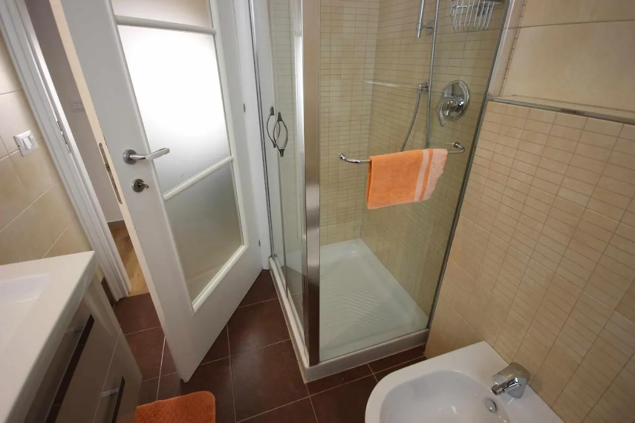 Case Vr Holiday La Maison Du Coq Верона 0*,