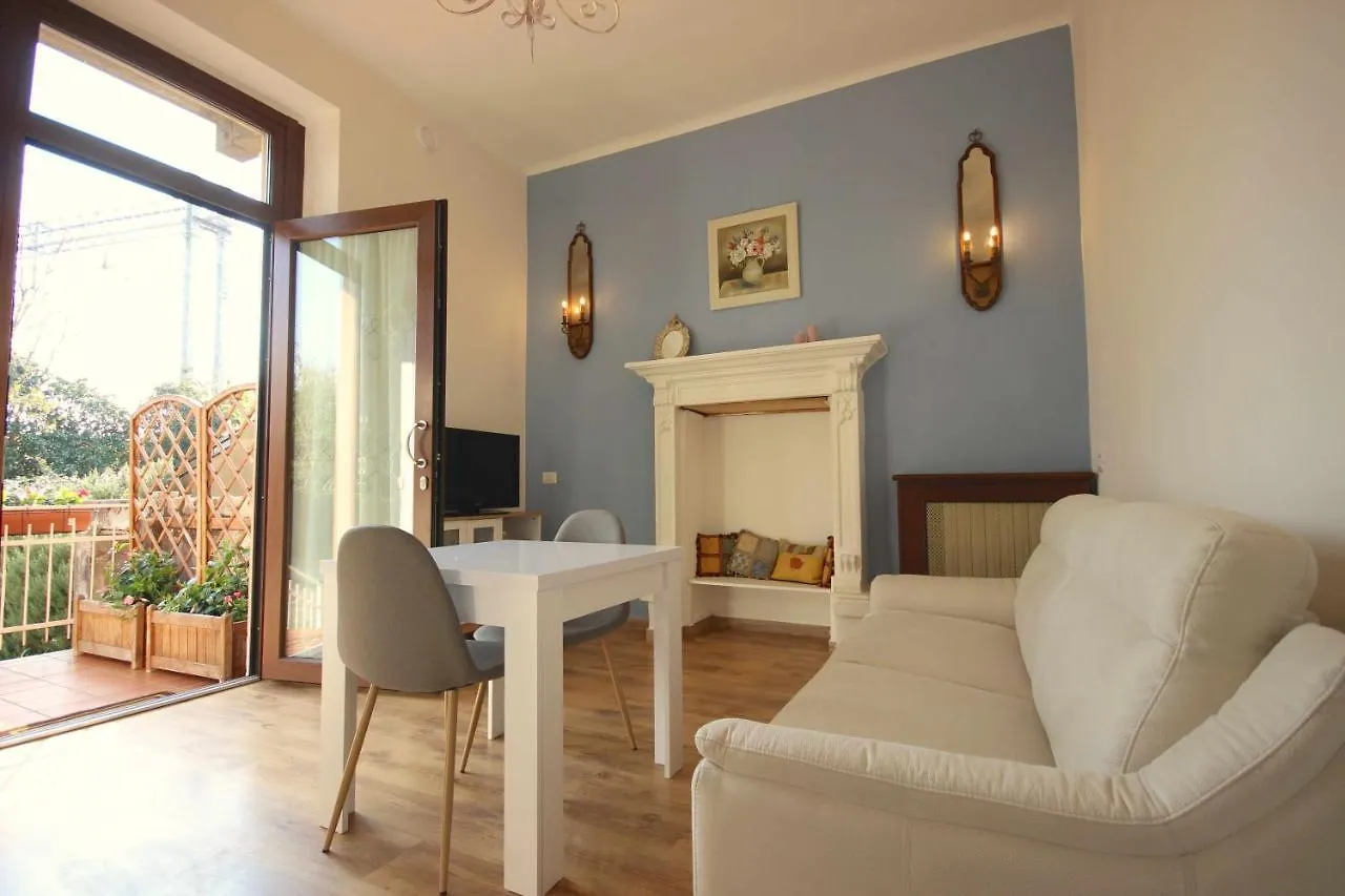 Case Vr Holiday La Maison Du Coq Верона